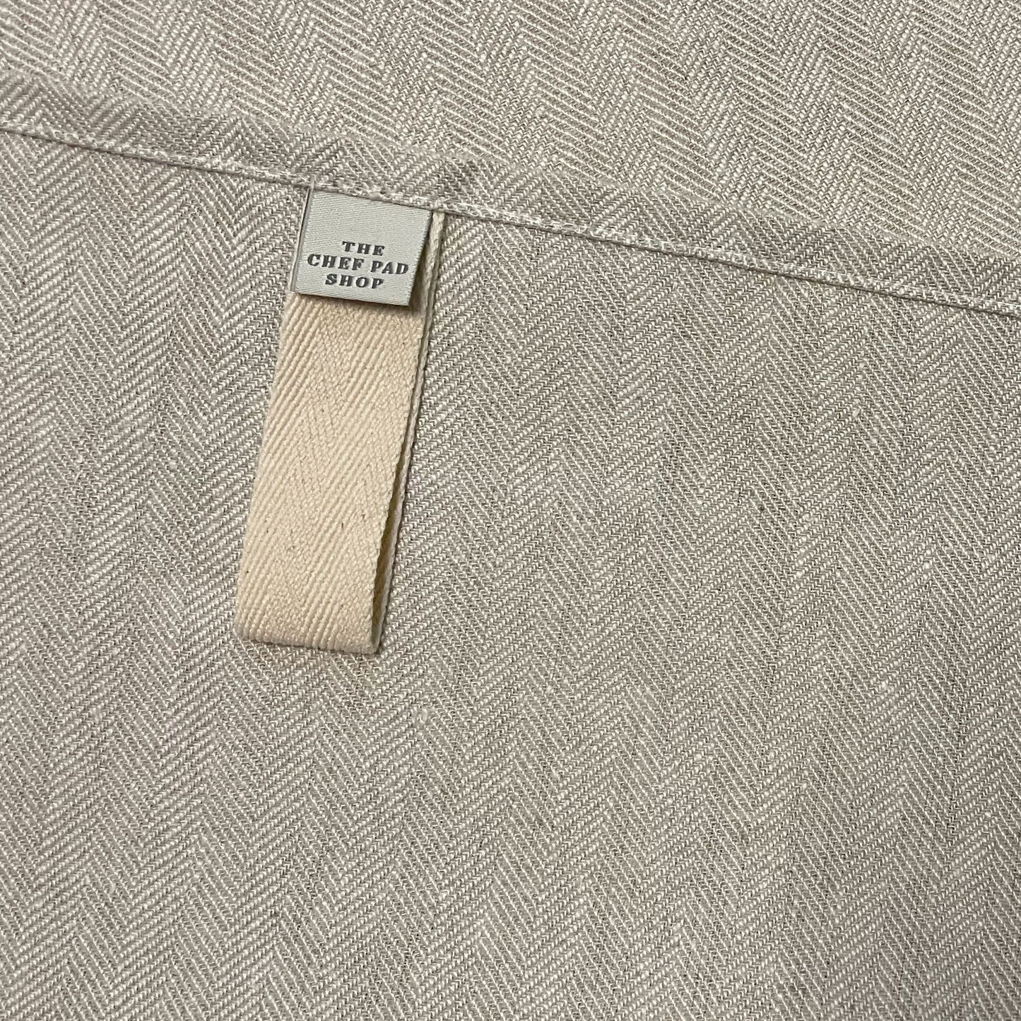 Linen oven cloth with loop