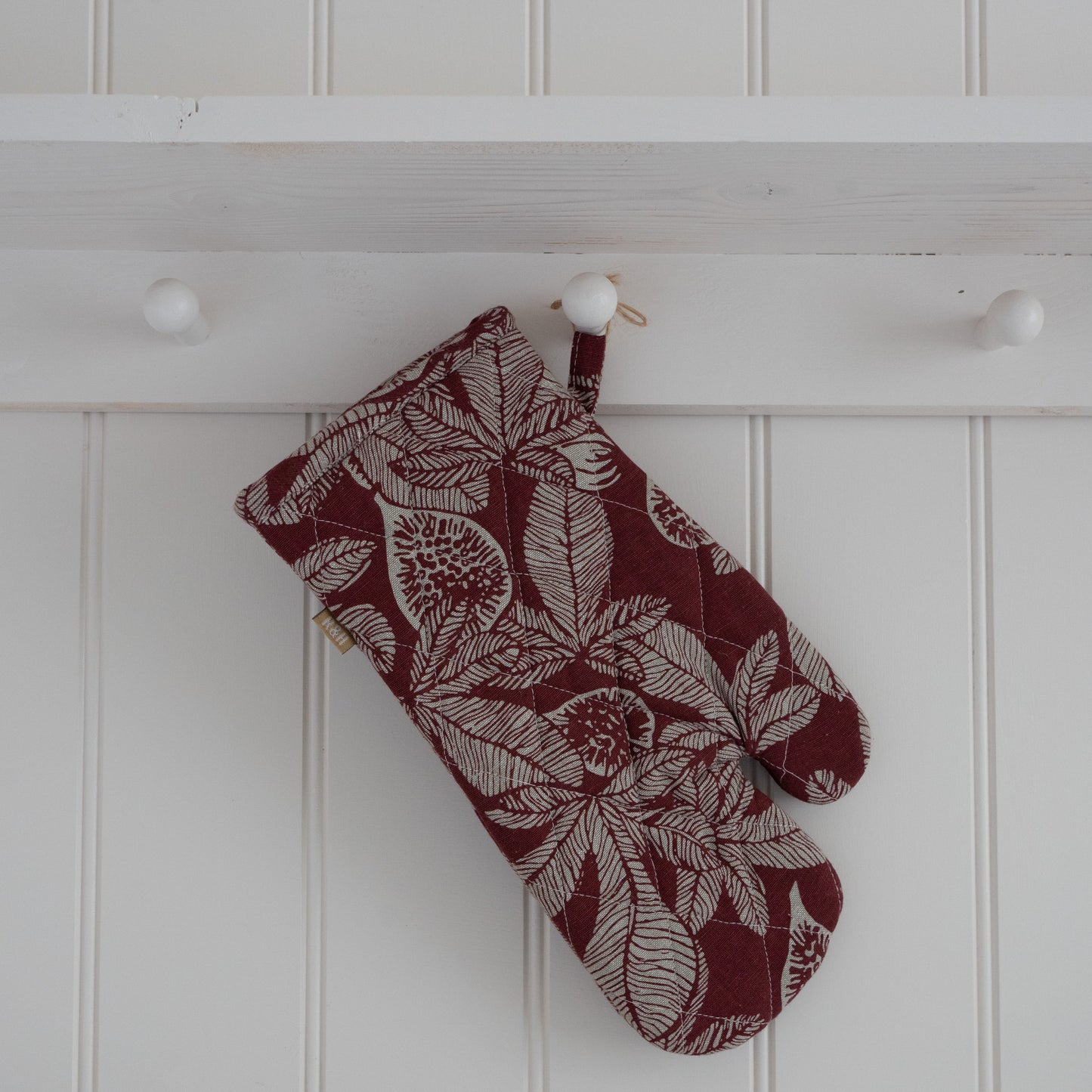 Raine & Humble - Recycled Single Oven Glove - Ruby Red - Fig Tree