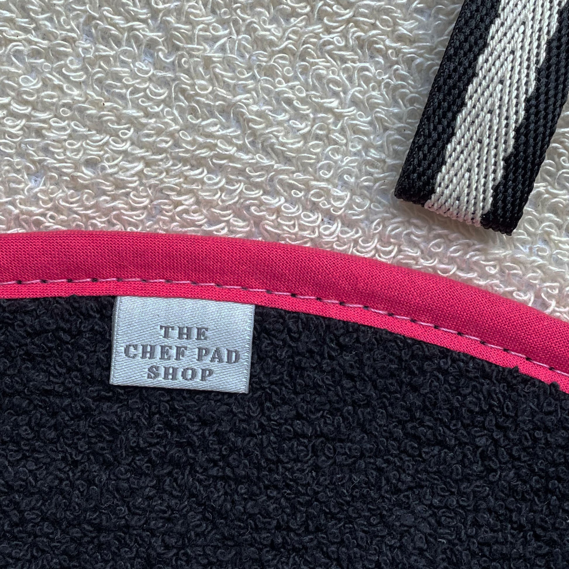 Chef Pad - Aga - The Chef Pad Shop - Insulate Range: Black & Cream Chefs Pad with Pink Binding For Use With Aga Cookers
