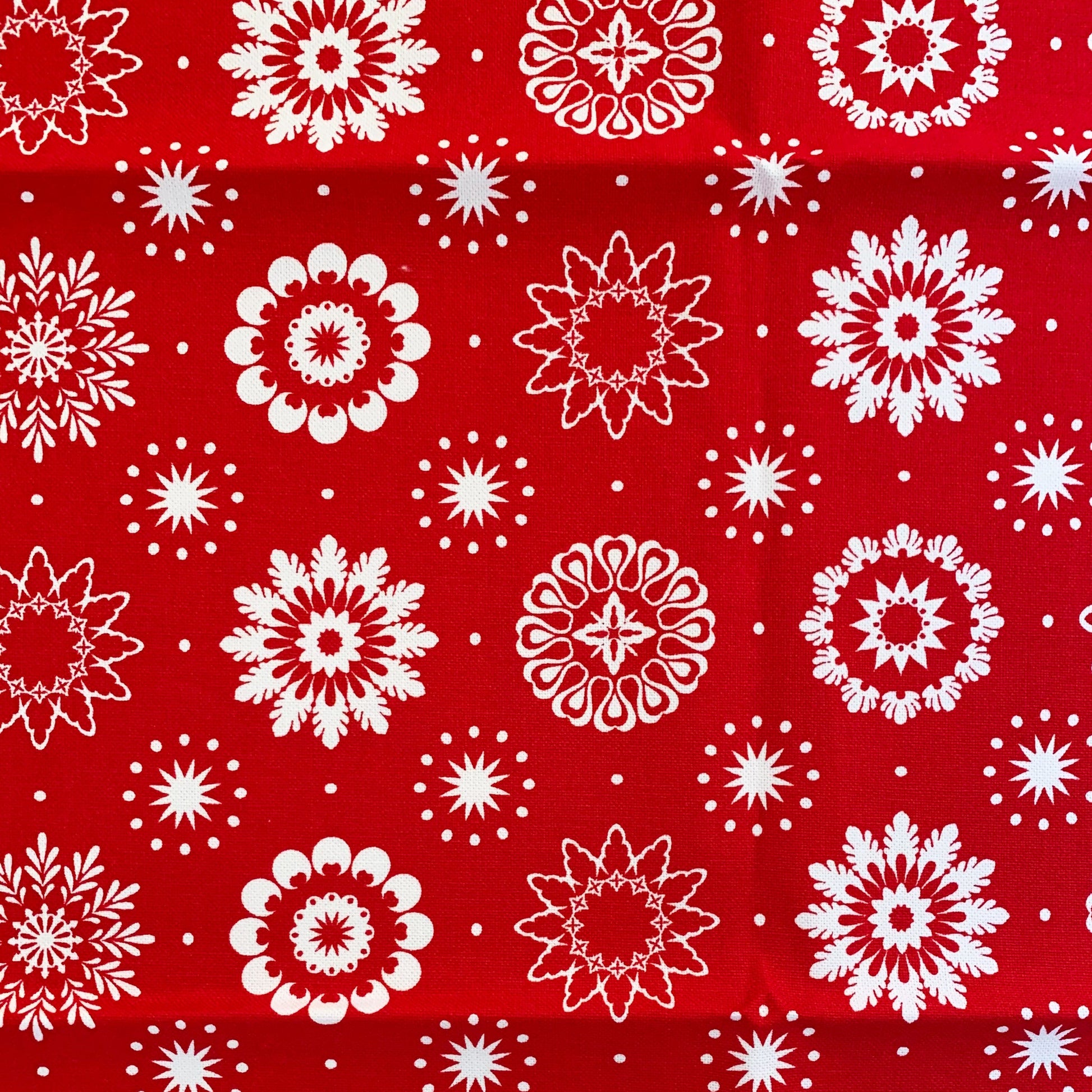 Napkins - Crisp and Dene - Set of 4 Napkins - Crisp & Dene Christmas Snowflake